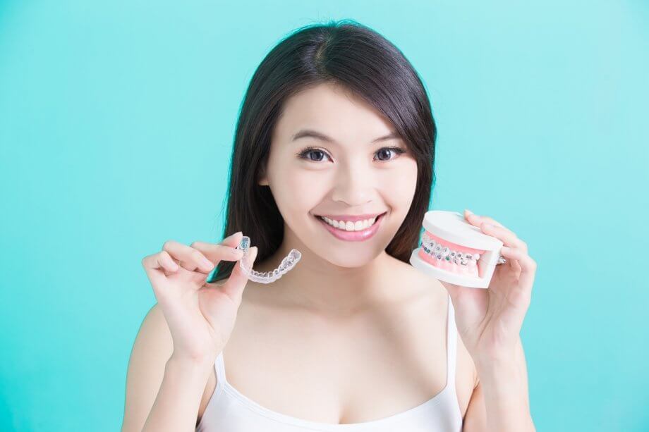 Looking for Invisalign in El Paso, TX? Here are some benefits to consider.